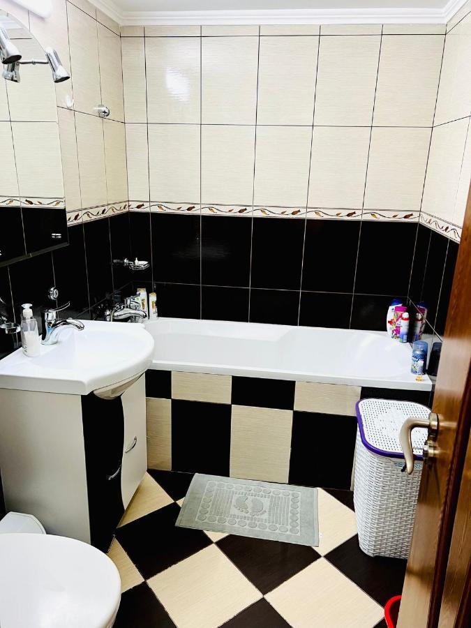 Royal Apartment Buzau Exterior photo