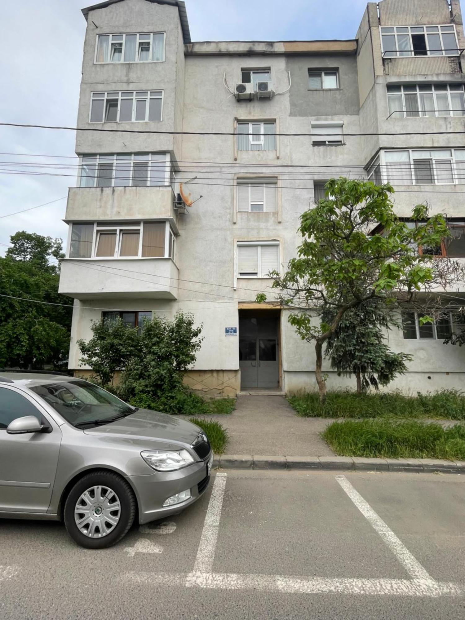 Royal Apartment Buzau Exterior photo